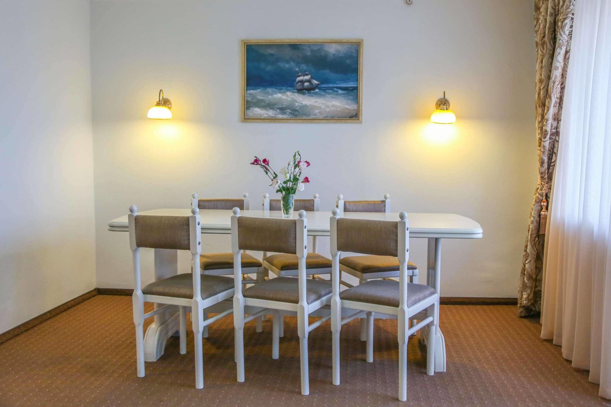 Dnepropetrovsk Hotel Εξωτερικό φωτογραφία
